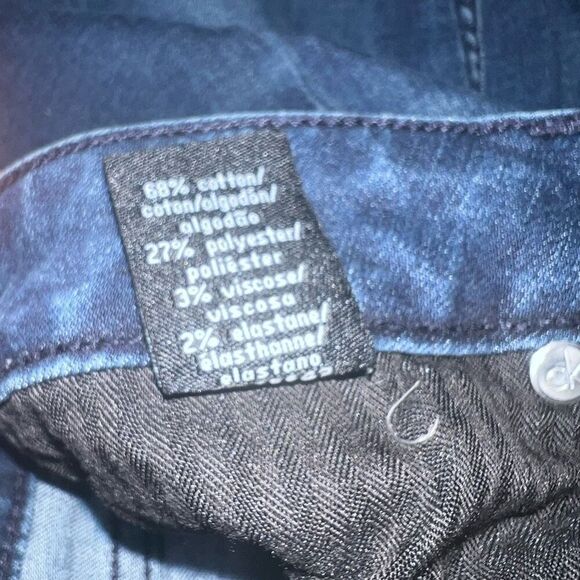 Calvin Klein City Short, Color Blue Size 2 - Picture 6 of 6